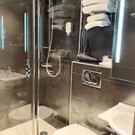 Edouard 6 By Malone Hotel 3*